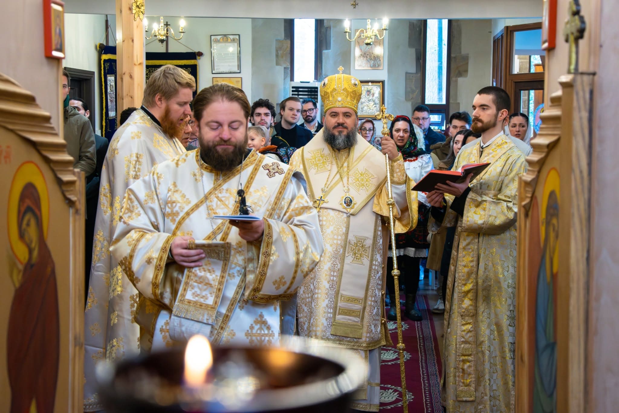 Archbishop Atanasie visiting the parish